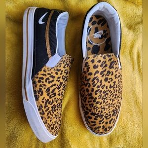 Nike Court Legacy Casual Slip On Shoes